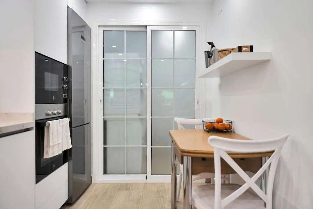 Apartamento En Primera Linea De Golf Con Piscina - Los Cartujanos 4 2 B Lejlighed Marbella 0*,  Spanien